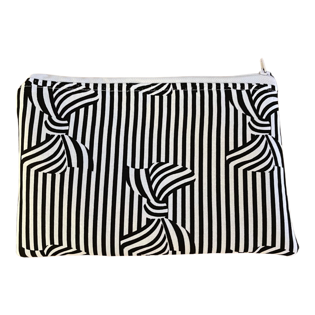 Linna black and white Zipper pouch
