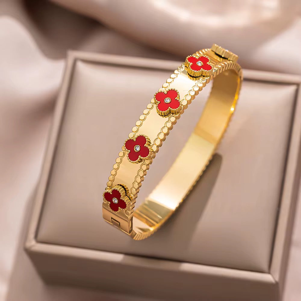 Leaves bracelet