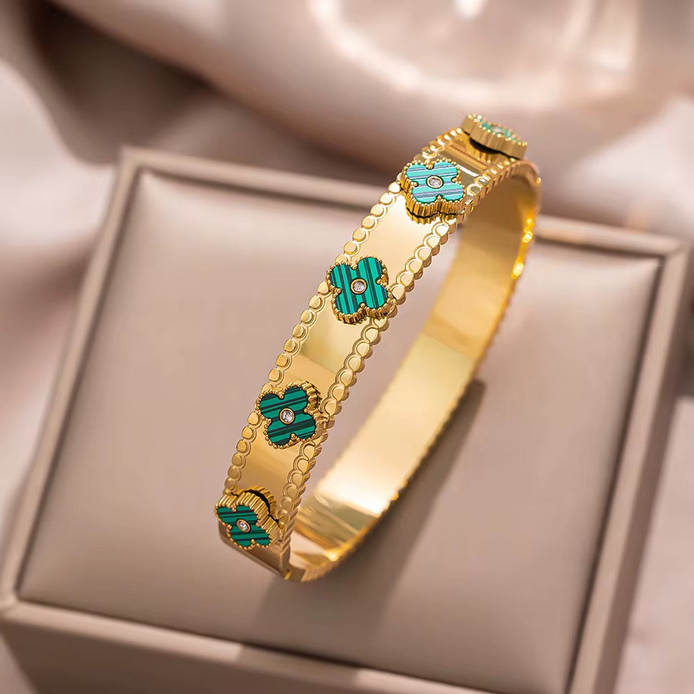 Leaves bracelet